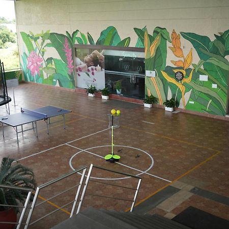 Flora Airport Hotel And Convention Centre Kochi Nedumbassery Extérieur photo